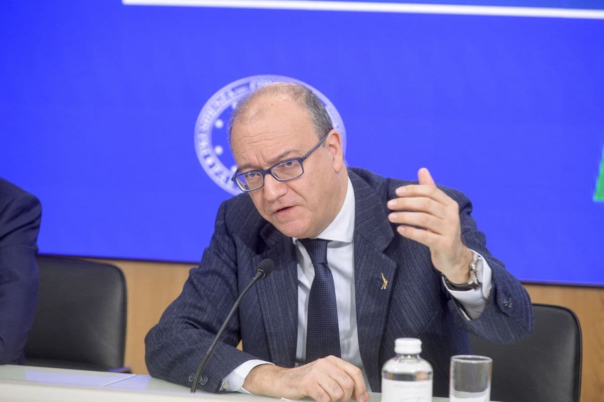 Valditara “Nuovo piano col Ministero del Turismo per gli alloggi dei docenti”