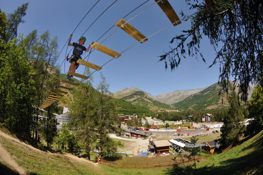 Bardonecchia accende l’estate: dal 30 maggio riaprono bike park e attività in quota